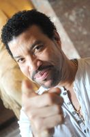 Lionel Richie Longsleeve T-shirt #2650418