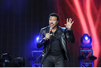 Lionel Richie Longsleeve T-shirt #2650420