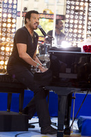 Lionel Richie Tank Top #2650510