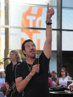Lionel Richie t-shirt #2650531