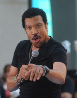 Lionel Richie t-shirt #2650572