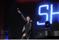 Lionel Richie Longsleeve T-shirt #2650581