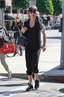 Lisa Rinna hoodie #3274120