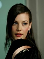 Liv Tyler Longsleeve T-shirt #1361132