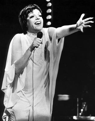 Liza Minnelli posters