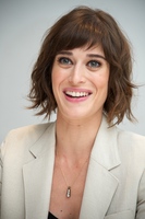 Lizzy Caplan magic mug #G559874