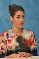 Lizzy Caplan Longsleeve T-shirt #2516976