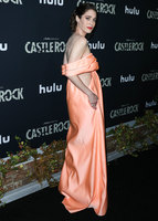 Lizzy Caplan magic mug #G2514104