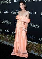 Lizzy Caplan Longsleeve T-shirt #3896853