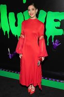 Lizzy Caplan Longsleeve T-shirt #3896882