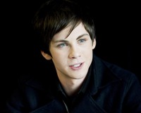 Logan Lerman Longsleeve T-shirt #2243703