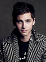 Logan Lerman t-shirt #2308998