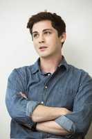 Logan Lerman Sweatshirt #2608578