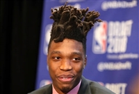Lonnie Walker IV Sweatshirt #3454515