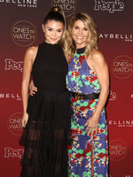 Lori Loughlin t-shirt #3096336