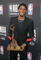Lou Williams Sweatshirt #3458001