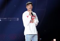 Louis Tomlinson mug #G1013955