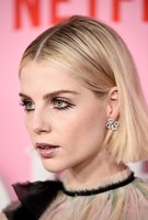 Lucy Boynton mug #G2497044