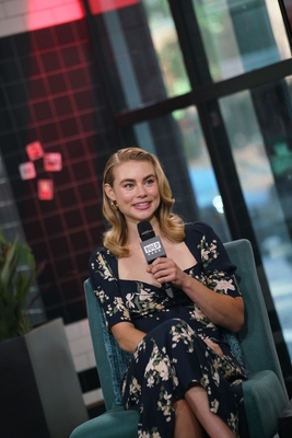 Lucy Fry puzzle 3894003