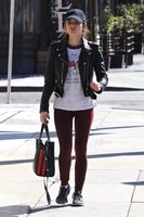 Lucy Hale Longsleeve T-shirt #3275395