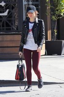 Lucy Hale Longsleeve T-shirt #3275415