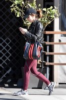 Lucy Hale Sweatshirt #3275449
