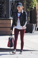 Lucy Hale Longsleeve T-shirt #3275490