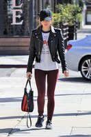 Lucy Hale Longsleeve T-shirt #3275491