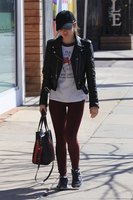 Lucy Hale Longsleeve T-shirt #3275497