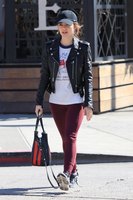 Lucy Hale Longsleeve T-shirt #3275532