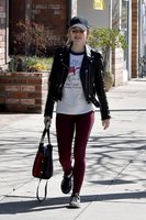 Lucy Hale Longsleeve T-shirt #3275579