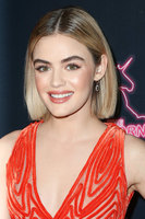 Lucy Hale magic mug #G2364190