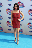 Lucy Hale Longsleeve T-shirt #3867336