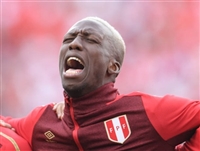 Luis Advincula t-shirt #3346999
