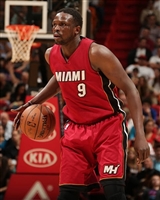 Luol Deng Sweatshirt #3388880