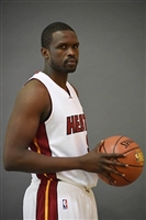 Luol Deng t-shirt #3389074