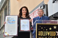 Lynda Carter mug #G1568190