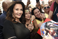 Lynda Carter mug #G1606315