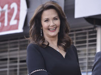 Lynda Carter mug #G1606323