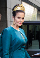 Lynda Carter tote bag #G1606332