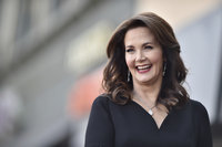 Lynda Carter mug #G1606343