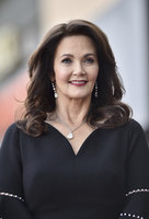 Lynda Carter mug #G1606367