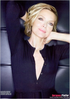 MICHELLE PFEIFFER posters