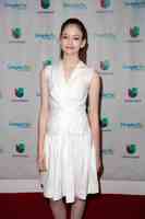 Mackenzie Foy Longsleeve T-shirt #3744105