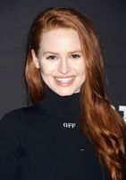 Madelaine Petsch tote bag #G996985