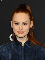 Madelaine Petsch longsleeve t-shirt #3197154