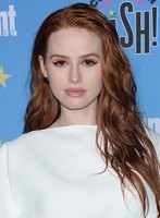 Madelaine Petsch longsleeve t-shirt #3891329