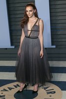 Madeline Brewer hoodie #3114103