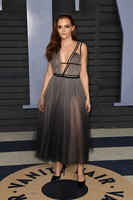 Madeline Brewer t-shirt #3114111