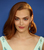Madeline Brewer t-shirt #3256165